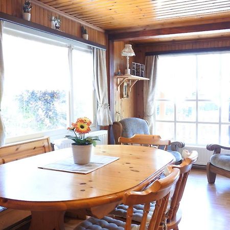Aux Ecureuils Villa Resteigne Екстериор снимка